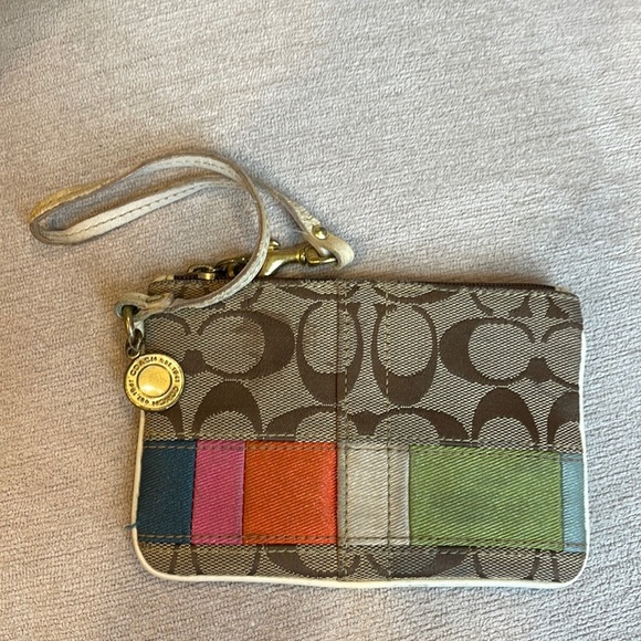 Coach wristlets wallet rainbow signature style - Picture 1 of 7